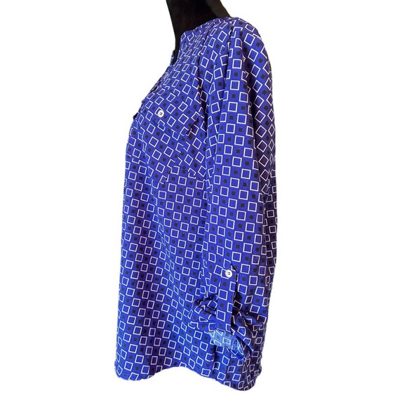 Notations Blue and White Box Pattern, XL Adjustable Sleeves - Picture 3 of 5